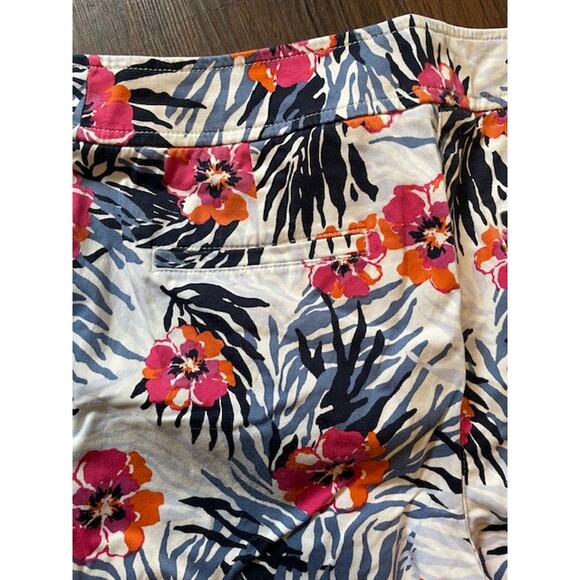 Talbots Size 4 Women's Cotton Chino Ankle Pants Blue and Pink Hawaiian Floral - Picture 3 of 6